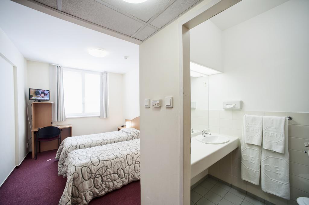 Ceu Konferencia Koezpont Hotel Budapest Phòng bức ảnh